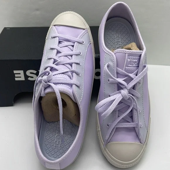 Converse WMNS A03066C CTAS DAINTY OX
VAPOR VIOLET/GHOSTED
Sneakers Chuck Taylor - Picture 12 of 16